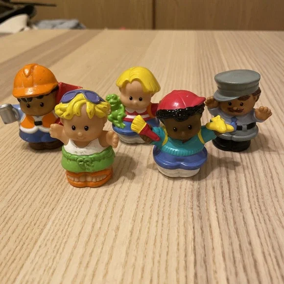 Lot of five Fisher-Price Little people boys - Picture 1 of 4